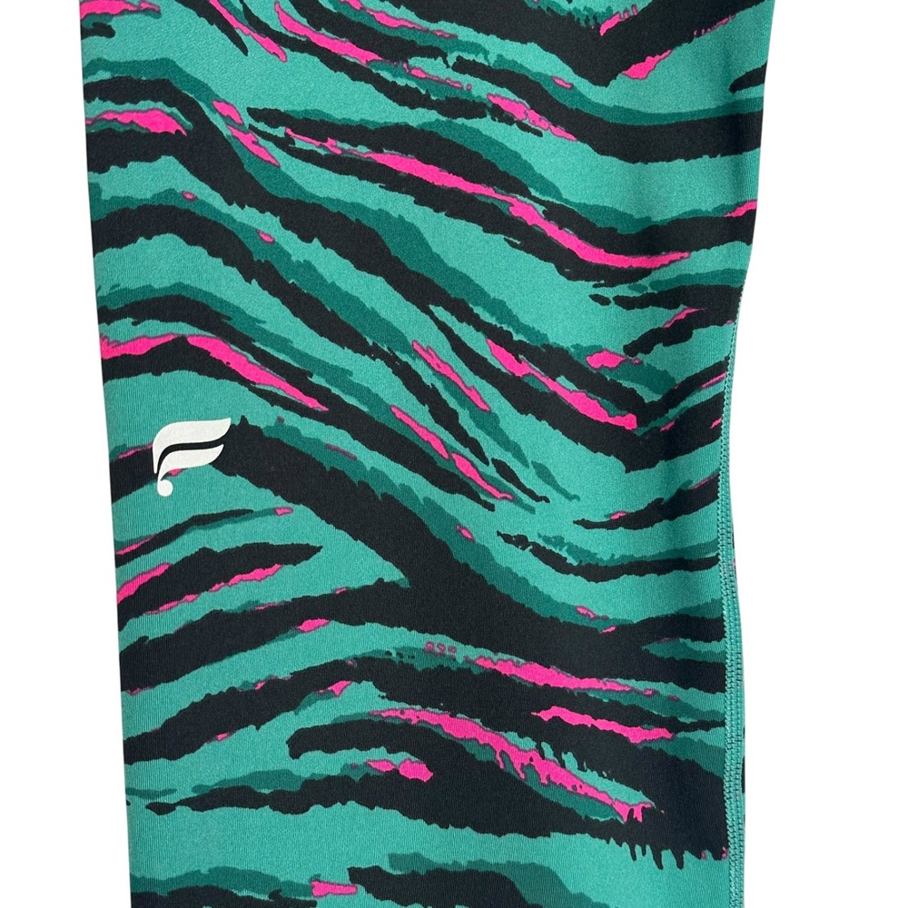 Fabletics Bodysuit Jumpsuit Motion 365+ Tiger Print Cutout‎ Green Black Pink XL - Picture 15 of 16